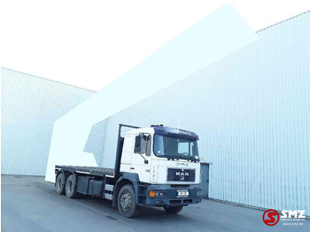 Camião de caixa aberta/ Plataforma MAN 26.403