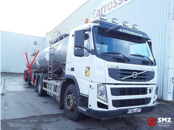 Camião cisterna VOLVO FM