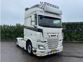 Tractor DAF XF 530