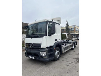Camião transportador de contêineres/ Caixa móvel MERCEDES-BENZ Actros