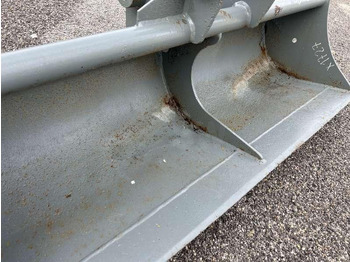 Balde escavadora 1500mm axes 60: foto 2