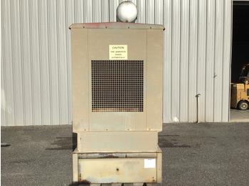 Gerador elétrico John Deere 6081TF001 GENERATOR 125KW USED: foto 4
