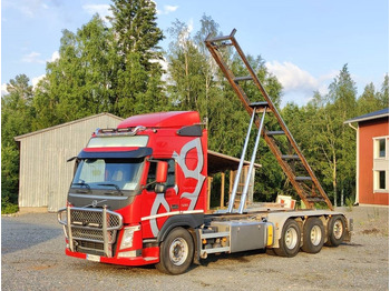 Camião transportador de contêineres/ Caixa móvel VOLVO FM 500