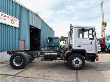 Camião chassi MAN 18 18.232 4x2 FULL STEEL CHASSIS (MANUAL GEARBOX / FULL STEEL SUSPENSION / REDUCTION AXLE): foto 4