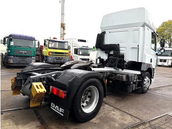 Locação financeira de DAF CF 85.460 SPACECAB 4x2 (AS-TRONIC / MX-BRAKE / AIRCONDITIONING / ADR-VLG / FRIDGE / EURO 5 / ETC.) DAF CF 85.460 SPACECAB 4x2 (AS-TRONIC / MX-BRAKE / AIRCONDITIONING / ADR-VLG / FRIDGE / EURO 5 / ETC.): foto 3