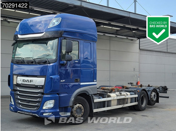 Camião transportador de contêineres/ Caixa móvel DAF XF 480