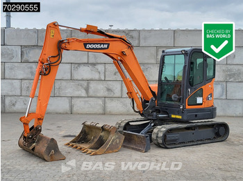 Mini escavadeira DOOSAN DX63-3