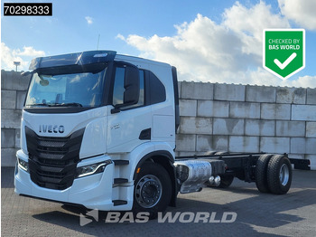 Camião chassi IVECO S-WAY