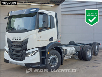 Camião chassi IVECO S-WAY