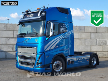 Tractor VOLVO FH16 650