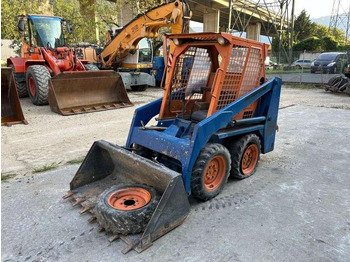 Mini pá carregadora Bobcat 543 MACHINE SUISSE: foto 3