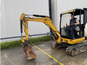 Mini escavadeira Caterpillar CANOPY 302.7DCR MACHINE SUISSE: foto 4