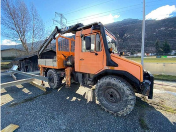 Camião basculante UNIMOG