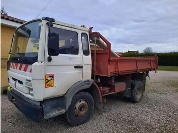 Camião basculante RENAULT