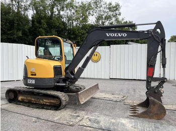 Mini escavadeira VOLVO ECR58