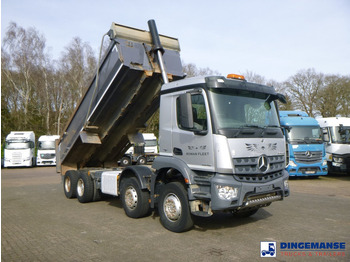 Camião basculante Mercedes-Benz Arocs 3246 8x4 RHD tipper: foto 2
