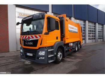 Caminhão de lixo MAN TGS 26.320