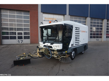 Caminhão de lixo RAVO