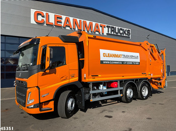 Caminhão de lixo VOLVO FM 330