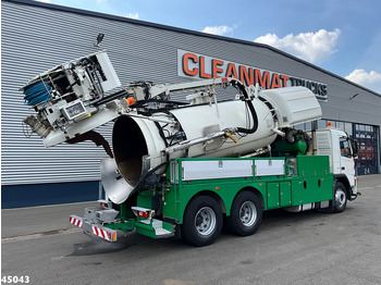 Caminhão limpa fossa VOLVO FM 340