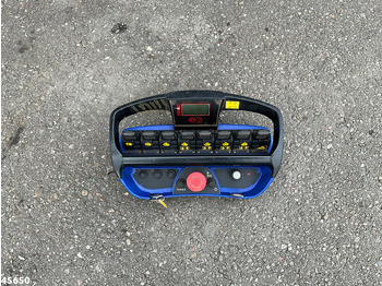 Locação financeira de Volvo FMX 500 4x4 Fassi 31 Tonmeter laadkraan + Fly-Jib + Jumbo 2-assige aanhangwagen Volvo FMX 500 4x4 Fassi 31 Tonmeter laadkraan + Fly-Jib + Jumbo 2-assige aanhangwagen: foto 3