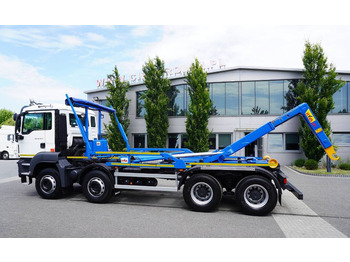 Camião polibenne MAN TGS 35.400 8×4 HYVA LIFT 32.56 SE hooklift: foto 3