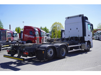 Camião transportador de contêineres/ Caixa móvel MERCEDES-BENZ Actros 2545 6×2 MP5 / Full ADR / BDF: foto 5