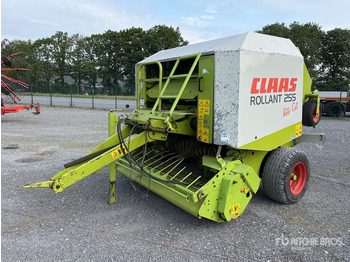 Enfardadeira de fardos redondos CLAAS