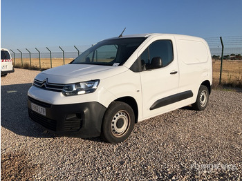 Furgão compacto CITROËN Berlingo