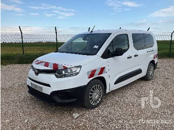 Furgão TOYOTA Proace