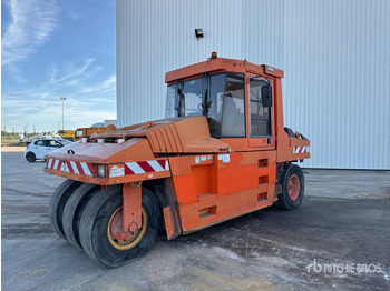 Compactador de pneus CATERPILLAR PS300B