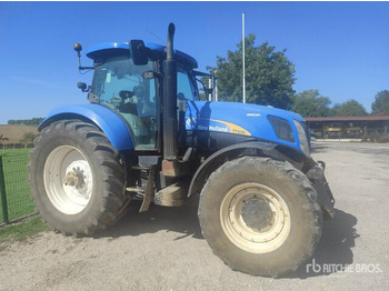 Trator NEW HOLLAND T7050
