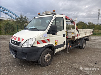 Camião basculante IVECO