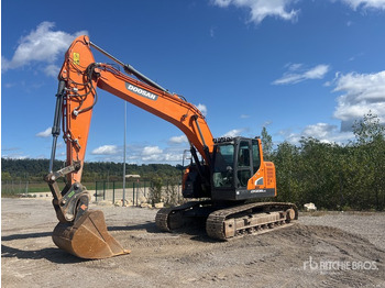 Escavadora de rastos DOOSAN DX235