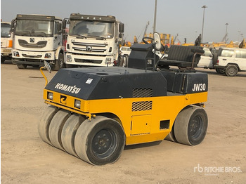 Compactador de pneus KOMATSU