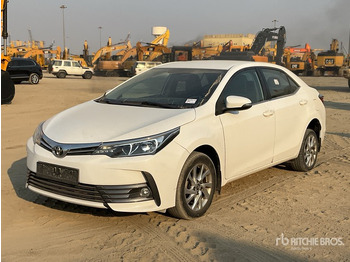Automóvel TOYOTA