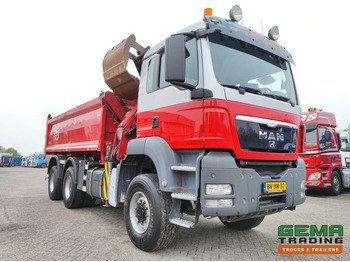 Camião basculante, Camião grua MAN TGS 26.400 6x6 4 Daycab Euro4 - HMF1643Z2 - Hyva 2-Zijdige Kipper 5.4m. - REBUILT ENGINE - TOP! (V584): foto 3