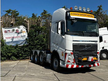 Tractor VOLVO FH16 750