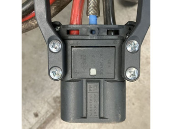 Sistema elétrico para Equipamento de movimentação Hawker 48V/100A: foto 3