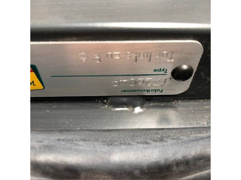 Porta e peças para Equipamento de movimentação Left door for Linde: foto 3 Porta e peças para Equipamento de movimentação Left door for Linde: foto 3