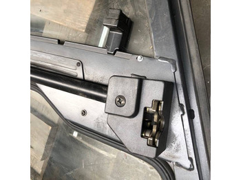 Porta e peças para Equipamento de movimentação Left door for Linde: foto 4 Porta e peças para Equipamento de movimentação Left door for Linde: foto 4