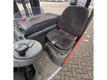 Empilhador retráctil Linde R14HD (1120): foto 4