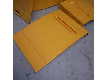 Carroceria e exterior para Equipamento de movimentação Plastic covers for Dambach, Atlet OMNI 140DCR: foto 4 Carroceria e exterior para Equipamento de movimentação Plastic covers for Dambach, Atlet OMNI 140DCR: foto 4