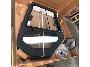 Porta e peças KOMATSU