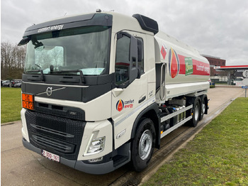 Camião cisterna VOLVO FM
