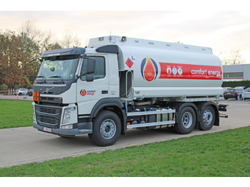 Camião cisterna VOLVO FM