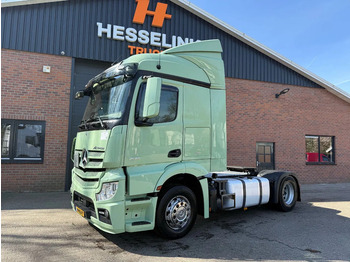 Tractor MERCEDES-BENZ Actros 1936
