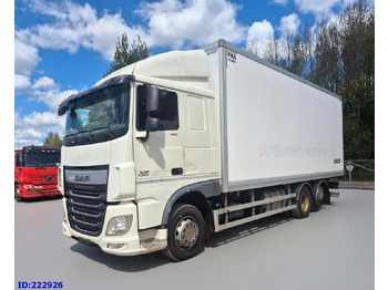 Camião isotérmico DAF XF 106 440