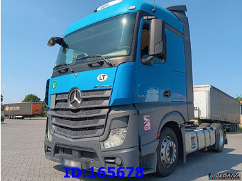 Tractor MERCEDES-BENZ Actros 1842