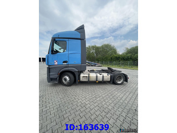 Tractor MERCEDES-BENZ Actros 1842